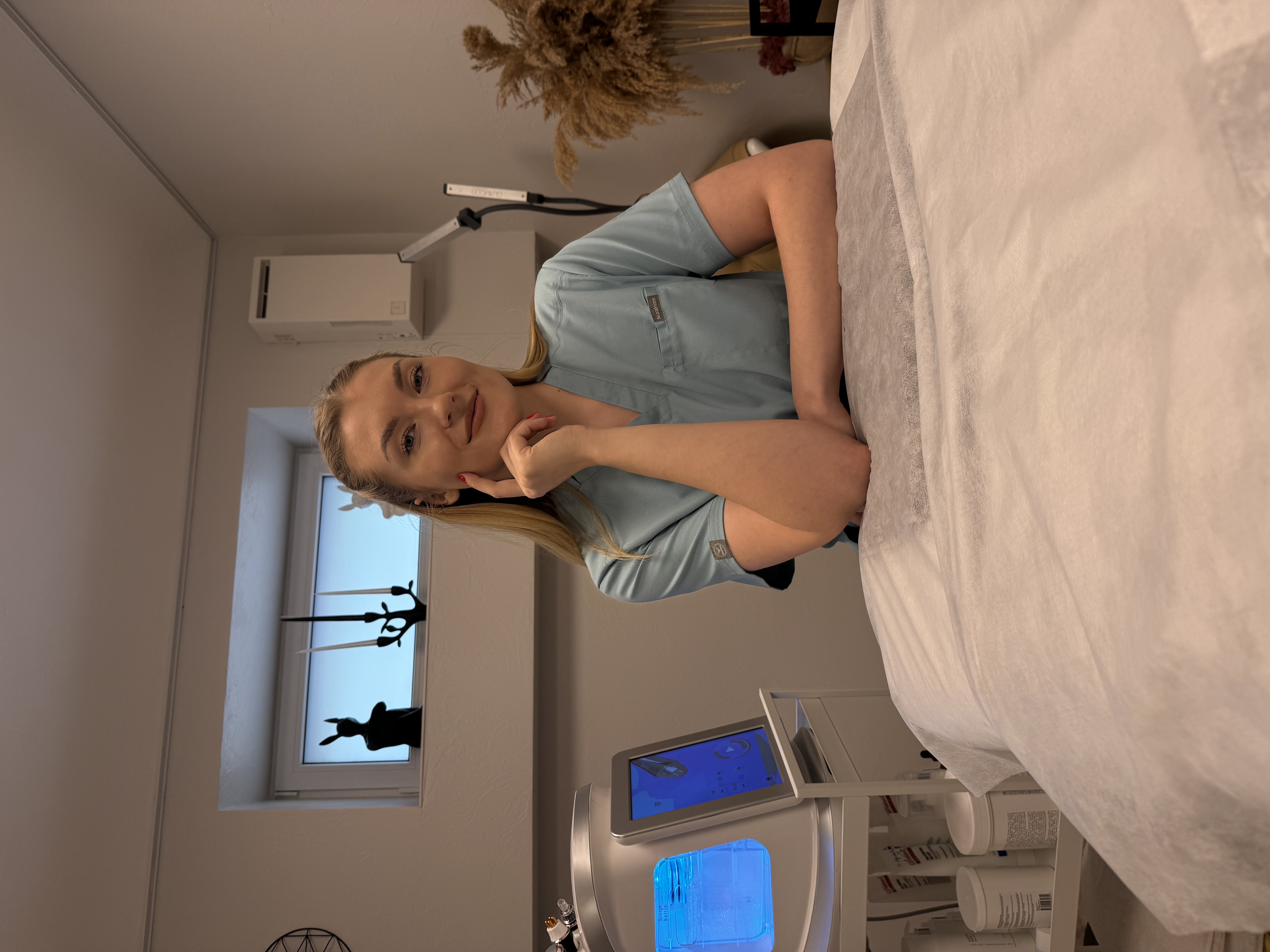 Monika Petraitytė – veido odos slaugytoja ir kosmetologė Kaune